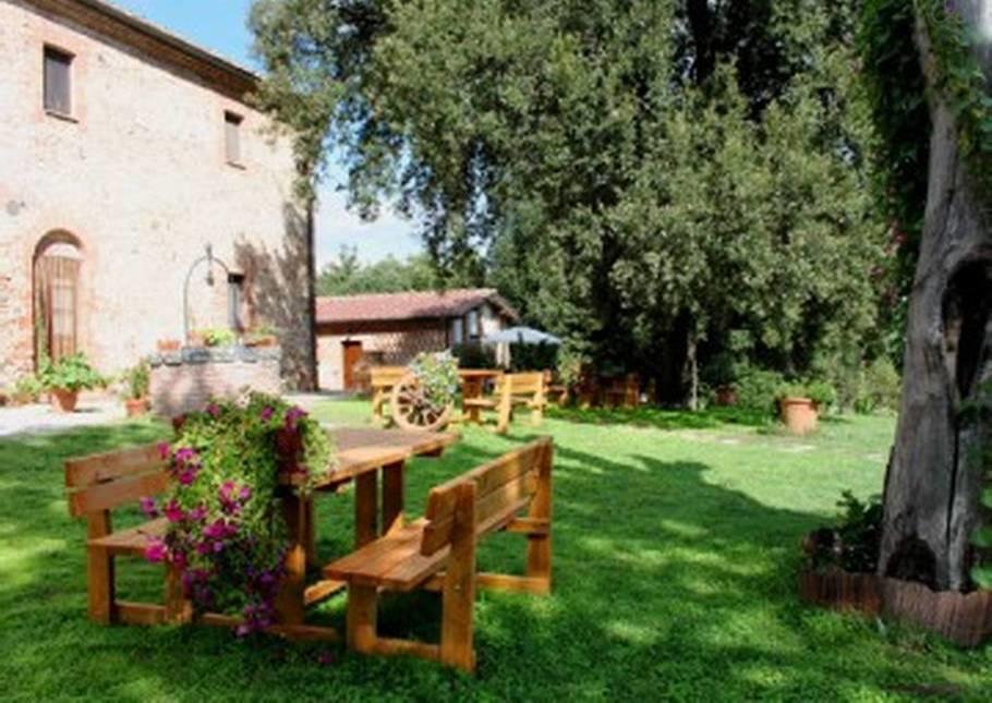 Agriturismo Tre Madonne Монтериджоні Екстер'єр фото