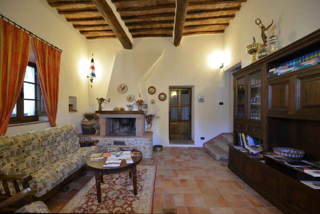 Agriturismo Tre Madonne Монтериджоні Екстер'єр фото