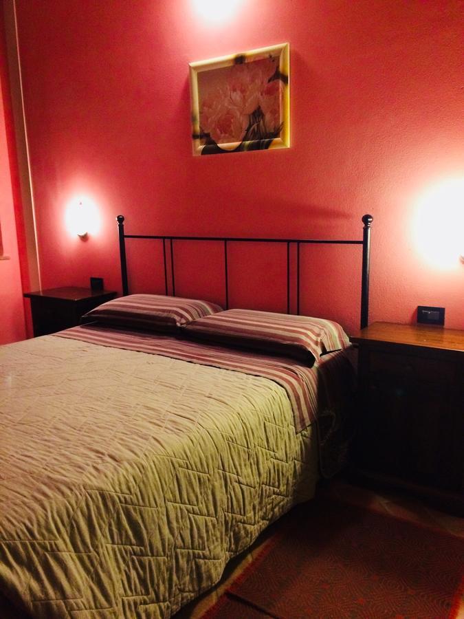 Agriturismo Tre Madonne Монтериджоні Екстер'єр фото